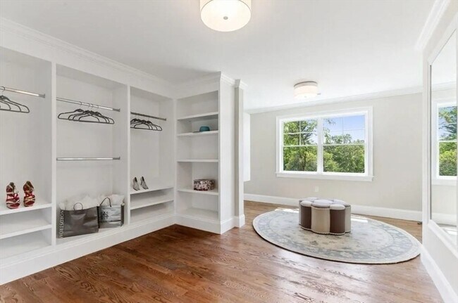 Building Photo - 56 Blossomcrest Rd