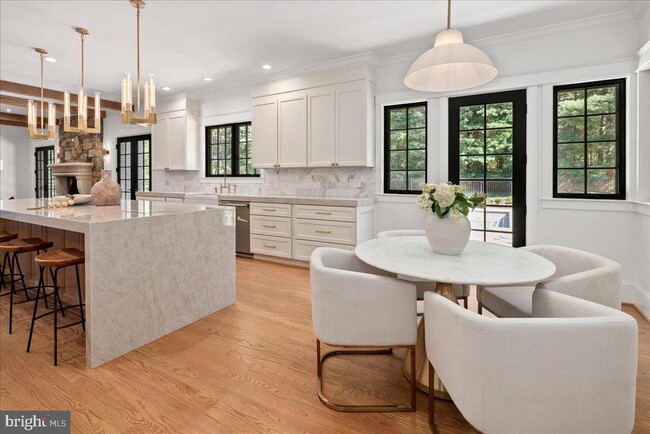 Building Photo - 10816 Barn Wood Ln