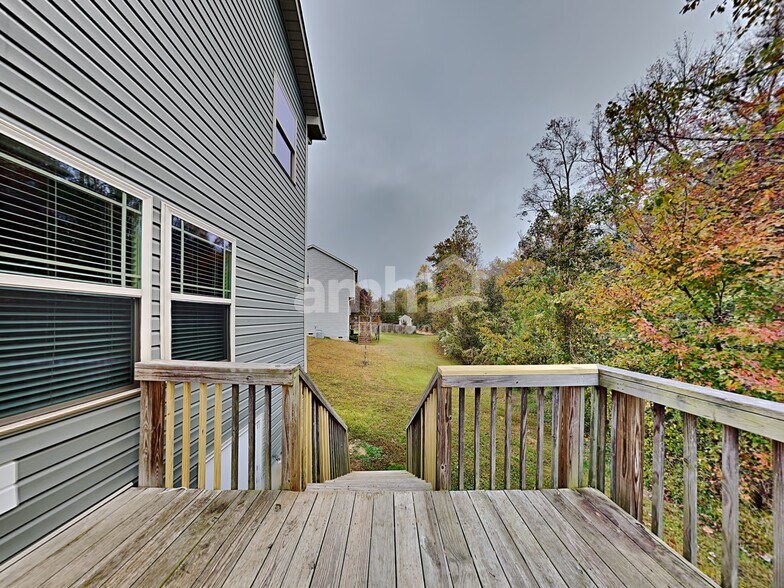 Building Photo - 108 Citrine Ct