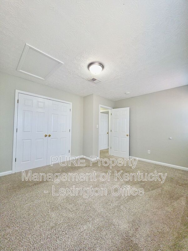 Building Photo - 126 Grinder Ct
