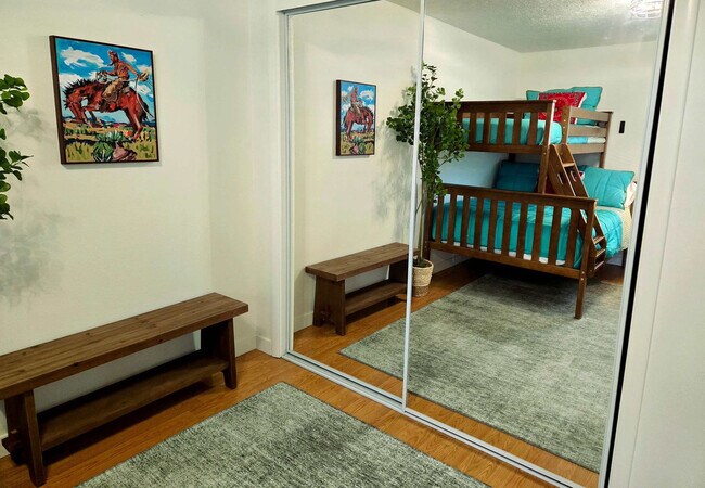 Building Photo - 2207 Parker Ave