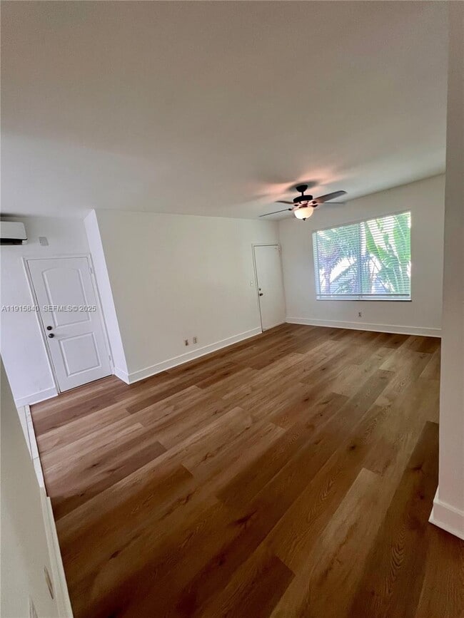 Building Photo - 1198 Marseille Dr