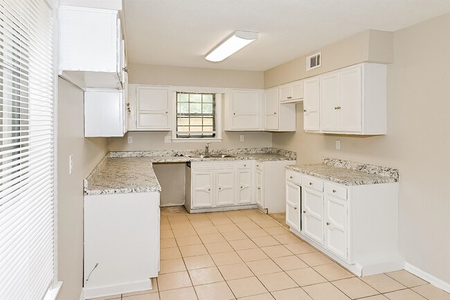 Building Photo - 3025 Wood Thrush Dr