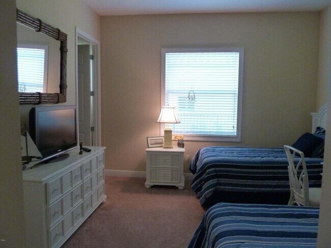 Building Photo - 2525 Vicara Court