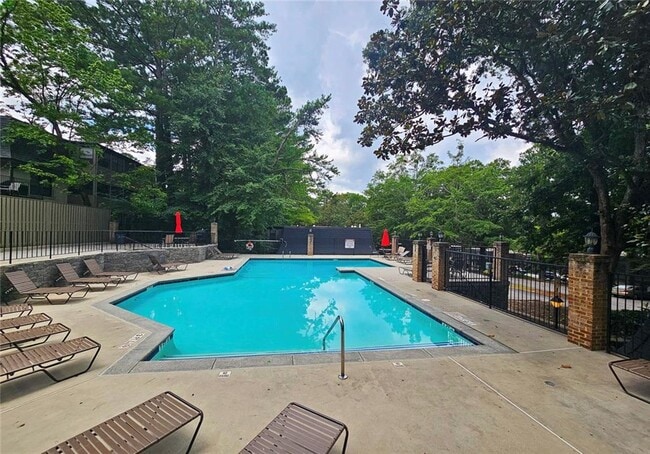 Building Photo - 38 La Rue Pl NW