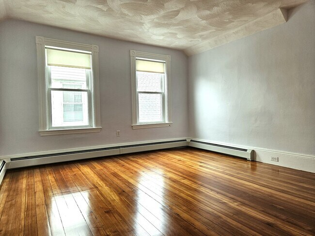 Building Photo - 0 Glendale St