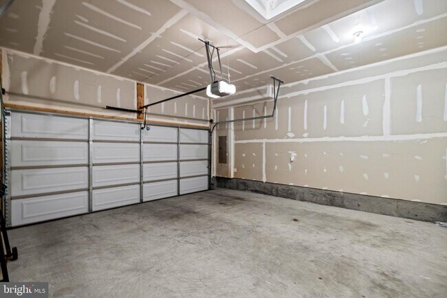 Building Photo - 1548 Meadowlark Glen Rd