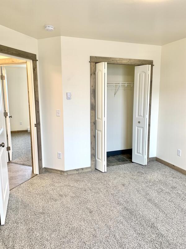 Building Photo - 841 Gibbon St