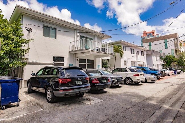 Building Photo - 224 Meridian Ave