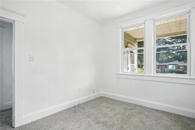 Building Photo - 7483 Hughart St