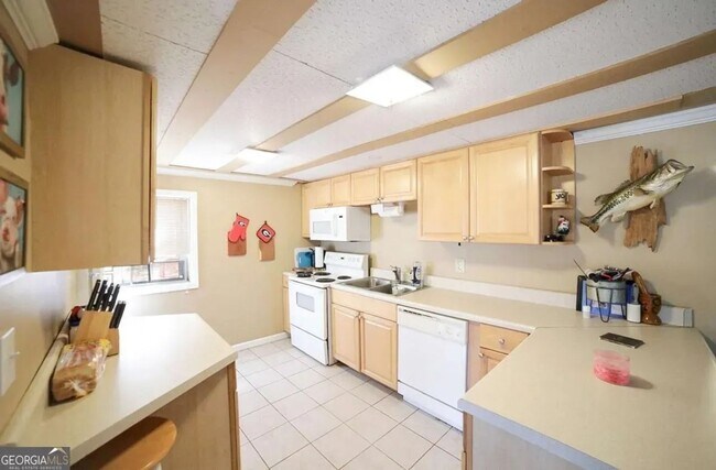 Building Photo - 325 Segrest Cir