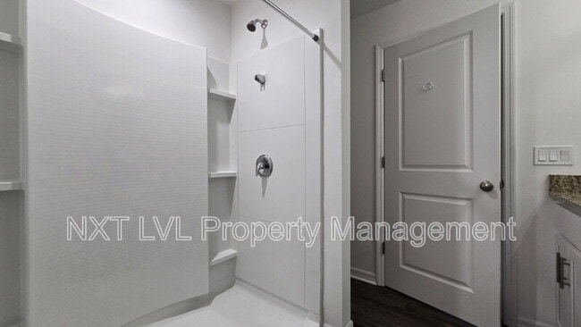 Building Photo - 232 NW 6th Ave