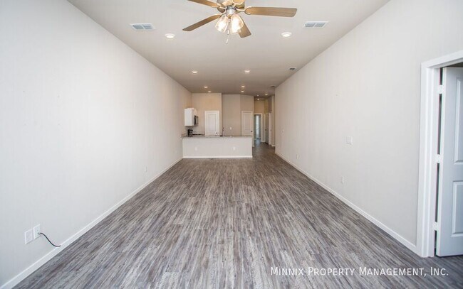 Building Photo - 2107 Langford Ave