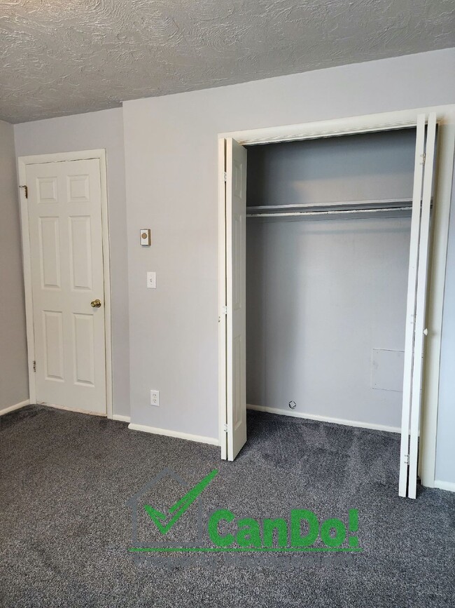 Building Photo - Now Available! Remodeled 2 bedroom, 1 bath...