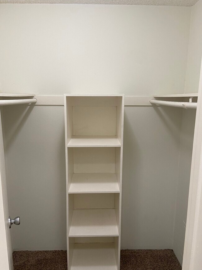 Walk in closet - 3565 Linden Ave