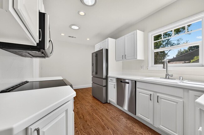Building Photo - Rare Walnut Creek Rental! Single-Story Home with NEM 2 Solar, Spacious Yard & Premium Finishes!!