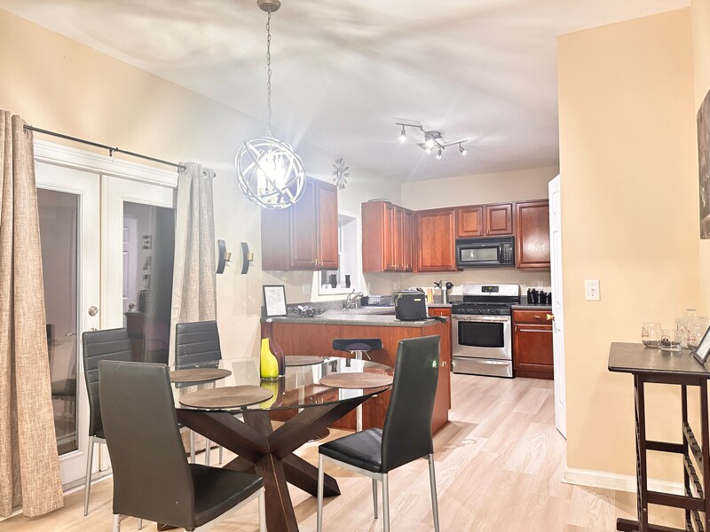 Building Photo - 175 Mill Creek Dr