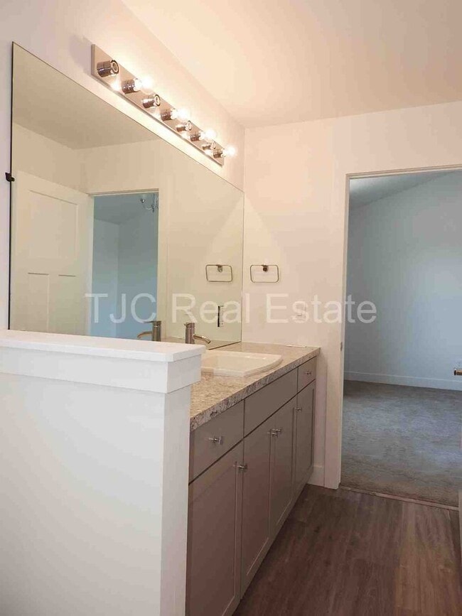 Building Photo - 6704 Ralston Rd