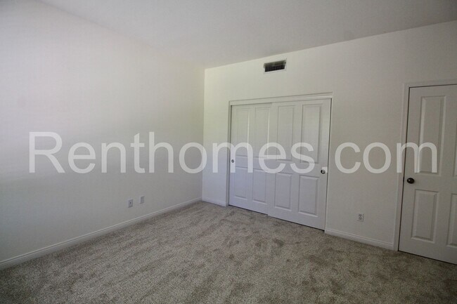 Building Photo - 11217 Golden Birch Way