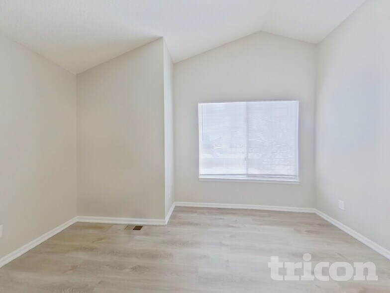 Building Photo - 9516 Sherrelwood Ln