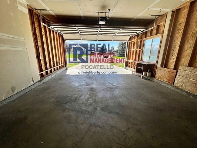 Building Photo - 4734-4736 Heidi Ct