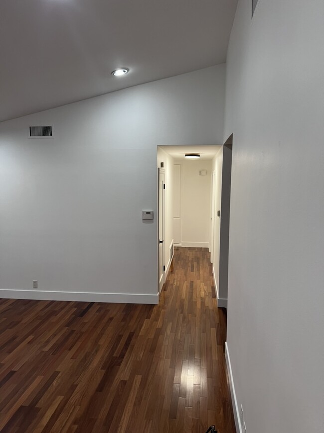 Living room to hallway - 13729 Carnaby St