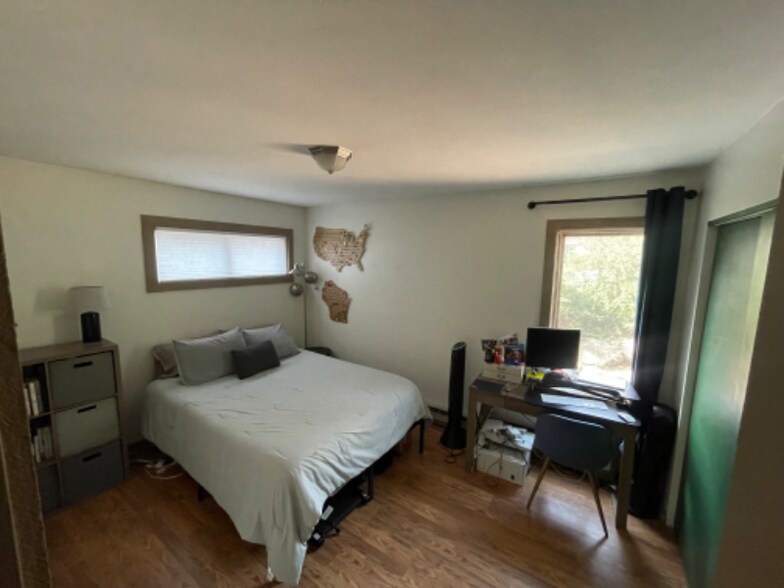 Building Photo - 816 W Beaver Creek Blvd