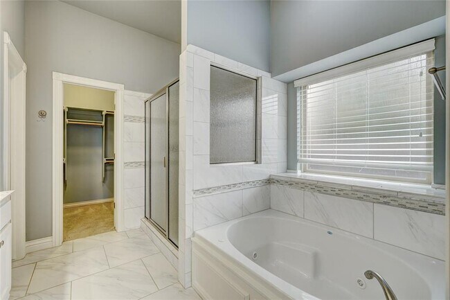 Building Photo - 6100 NW 154th St