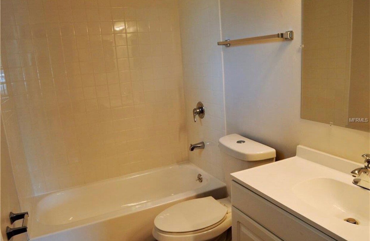 Bath 1 - 2638 Beal St