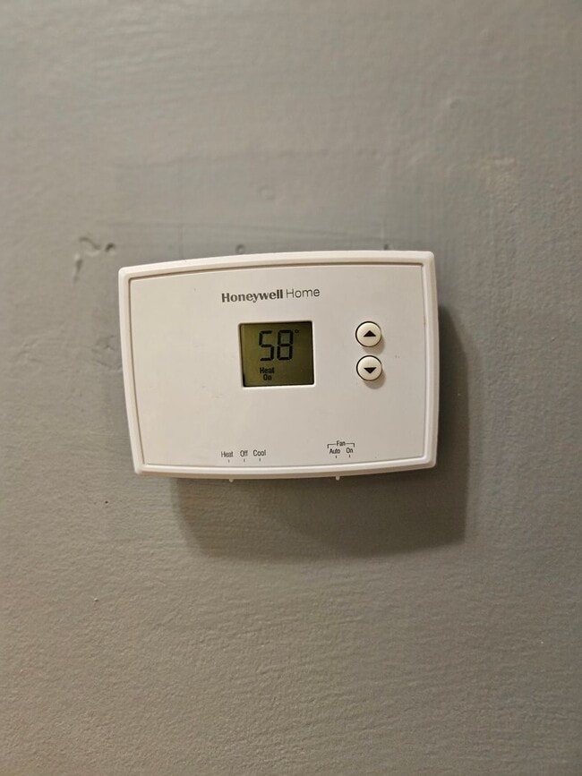 Building Photo - 104 Bitter Sweet Rd