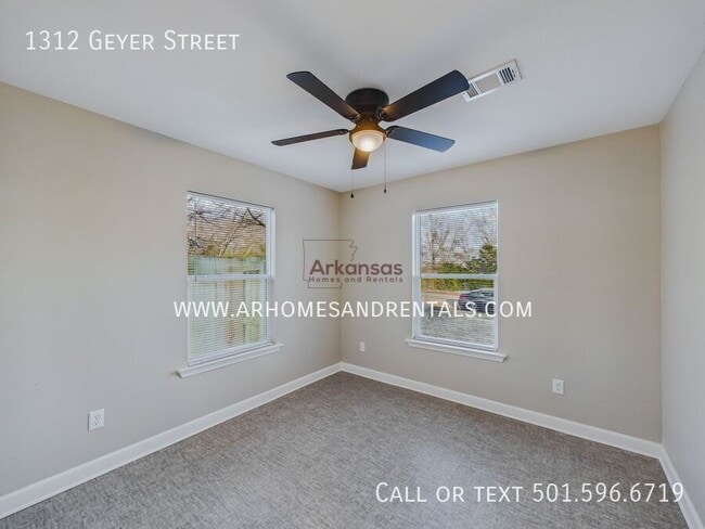 Building Photo - 1312 Geyer St