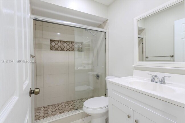 Building Photo - 5145 SW 140th Pl