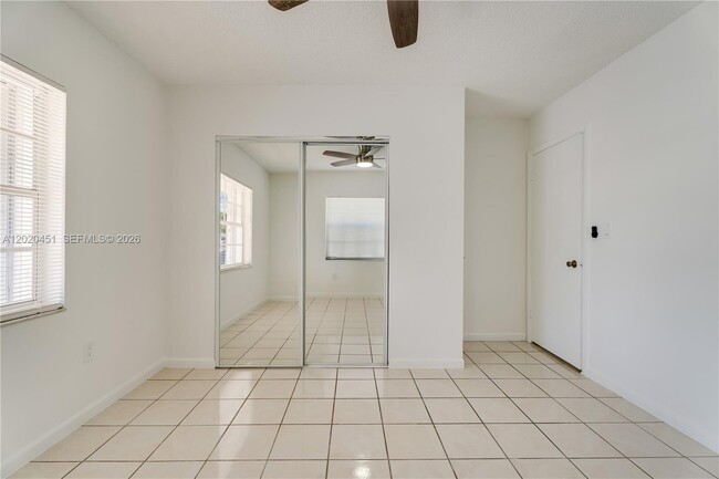 Building Photo - 30323 SW 152nd Pl