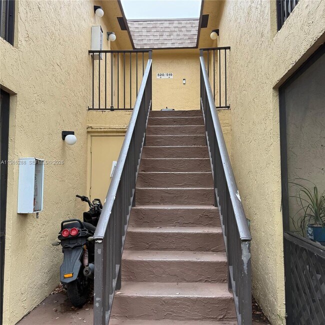 Building Photo - 1125 S Flagler Ave