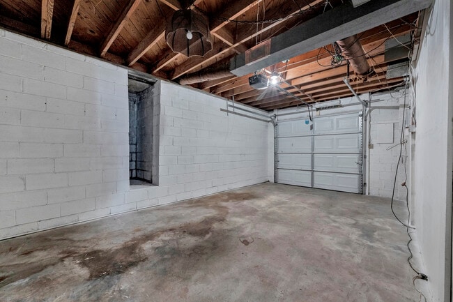 Building Photo - 2221 Avenue W26th St
