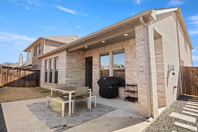 Building Photo - 2205 Lexington Wy