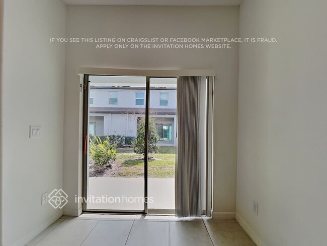 Building Photo - 8286 Crescent Oaks Dr