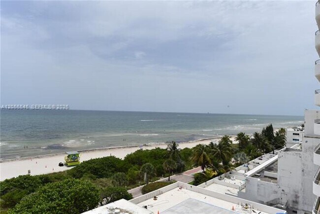 Building Photo - 5555 Collins Ave