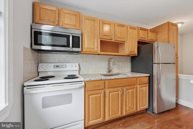 Building Photo - 8119 Ardleigh St