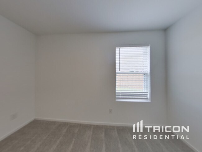Building Photo - 3009 Dawn Sound Dr