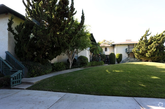 Primary Photo - Westview Apartments
