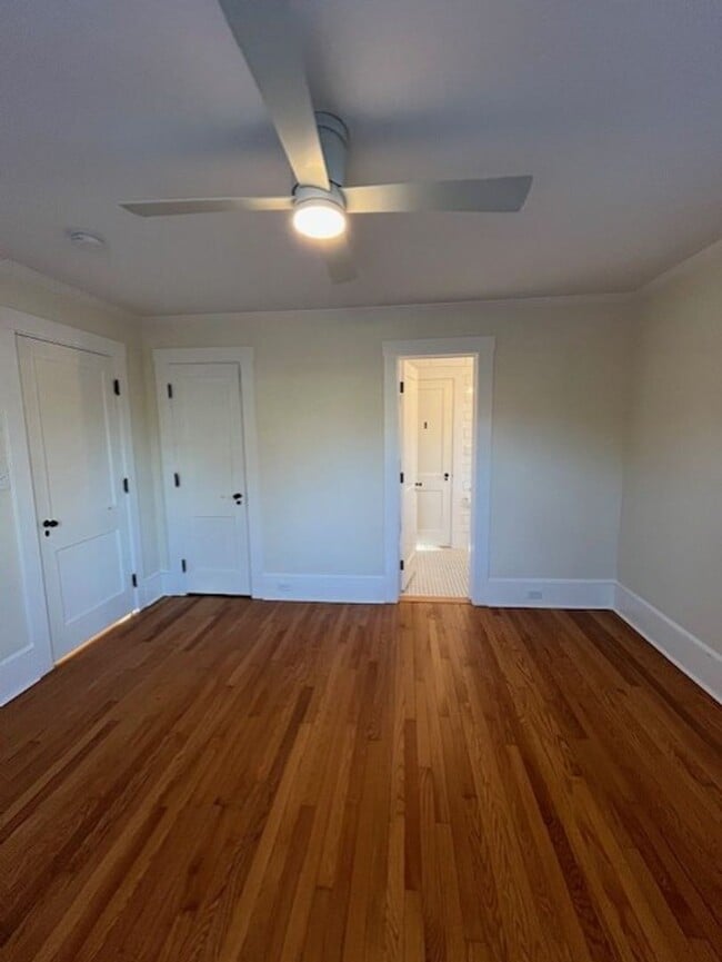 Building Photo - Beautifully Updated House in Forest Hills!