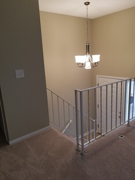 Building Photo - 10326 Balsam Ln