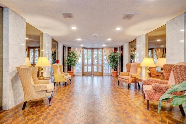 Building Photo - 7520 Hornwood Dr