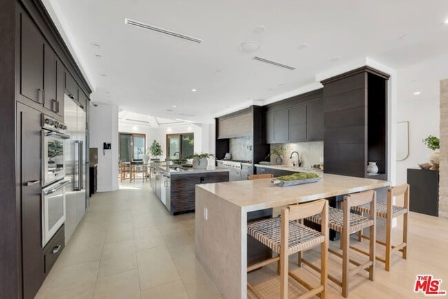 Building Photo - 3116 Elvido Dr