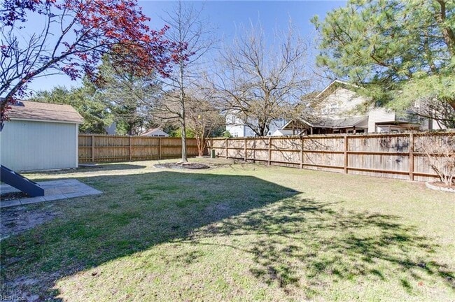 Building Photo - 3746 Pendleton Ave