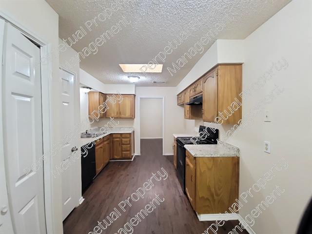 Building Photo - 1714 Magnolia Ln