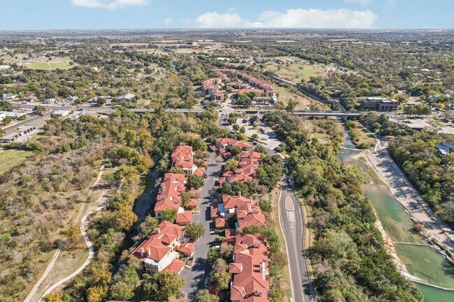 Building Photo - Luxury Riverfront Condo Near Georgetown Square | 2 Bed / 2 Bath with Balcony