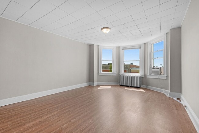 Building Photo - 3410 Belair Rd