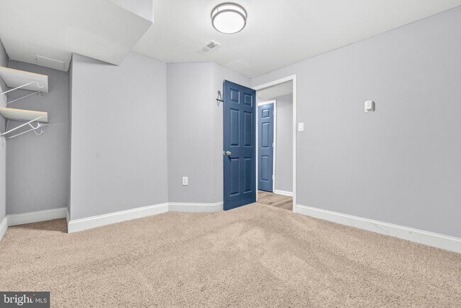 Building Photo - 4217 Kenton Cir